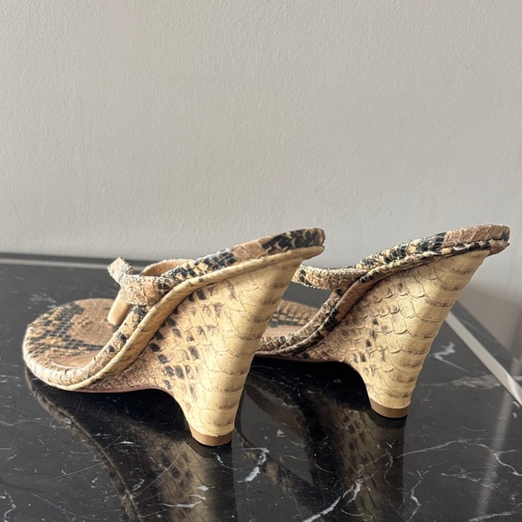 Yeezy Snakeskin Thong Wedge Sandals - Tan and Cream Python 9 39 RARE